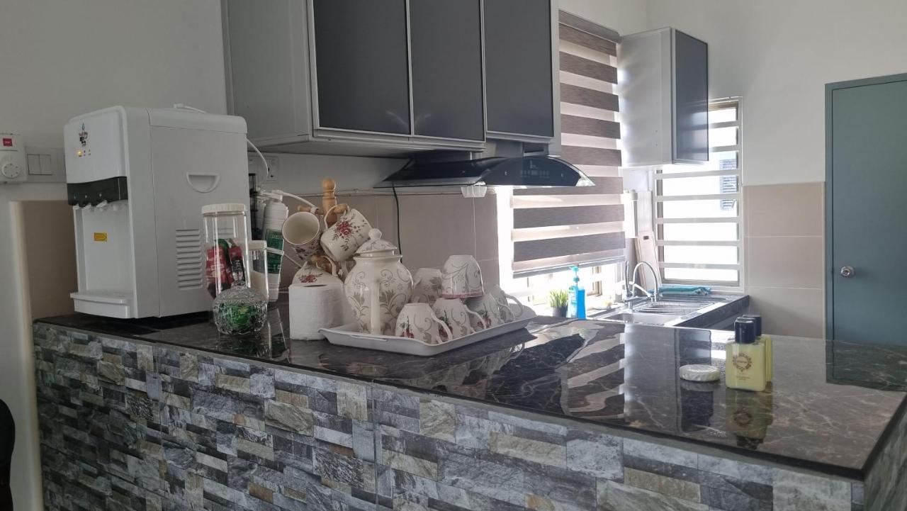 Baituljannah Homestay Бату Пахат Екстериор снимка
