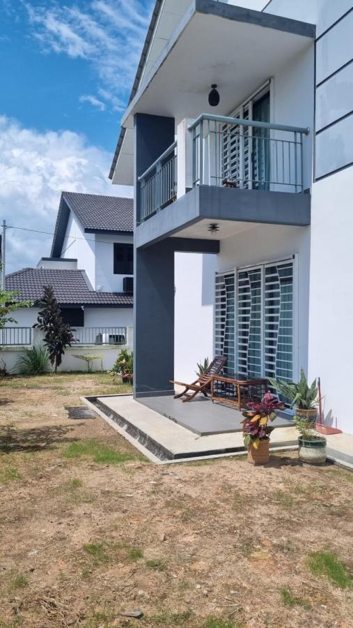 Baituljannah Homestay Бату Пахат Екстериор снимка